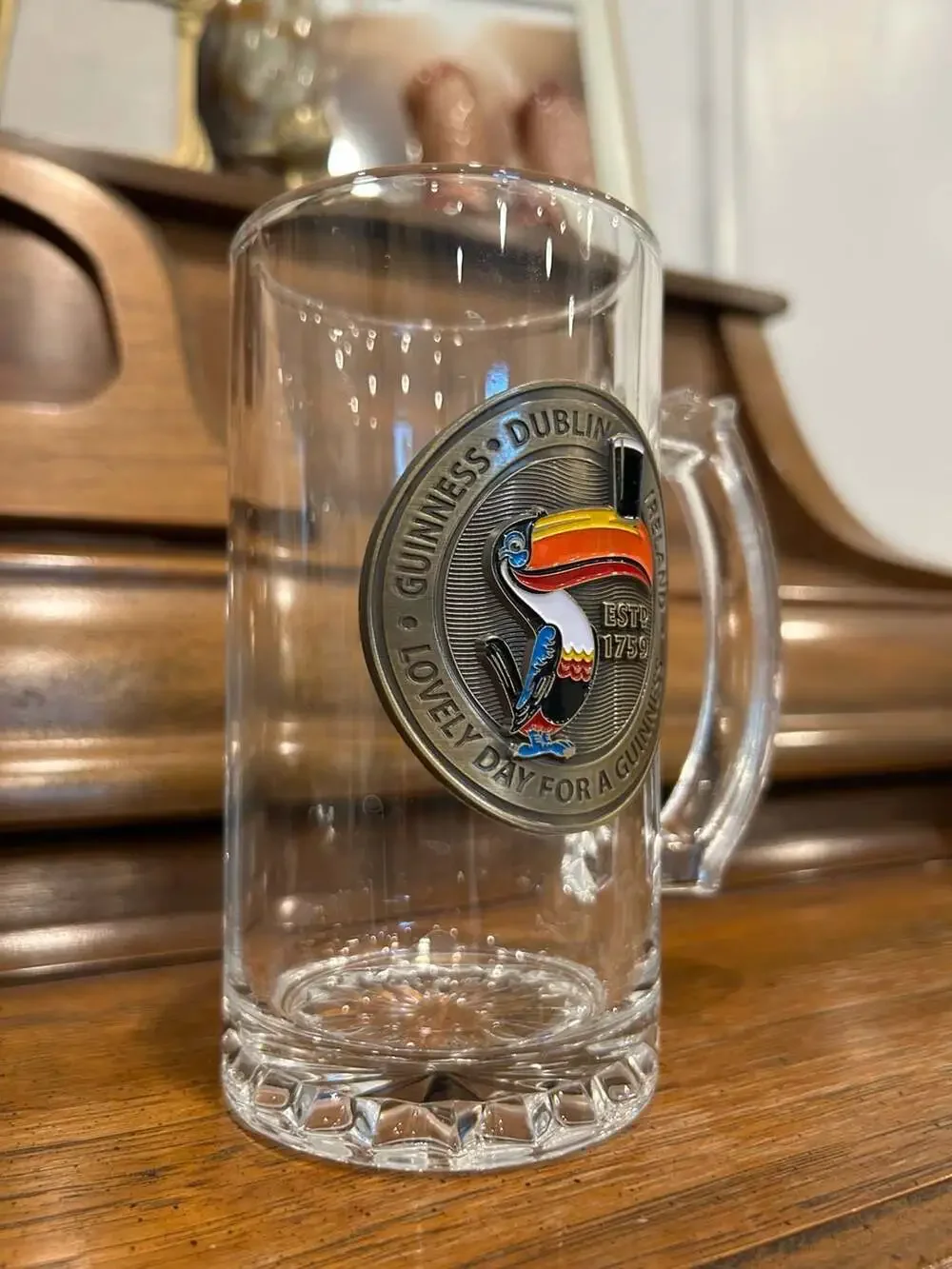 Guinness Ireland Collection Gilroy Toucan Metal Badge Glass Beer Tankard